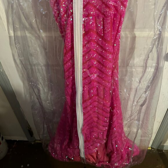 Jovani Dresses & Skirts - JOVANI PROM DRESS SIZE 10 PIN SEQUIN